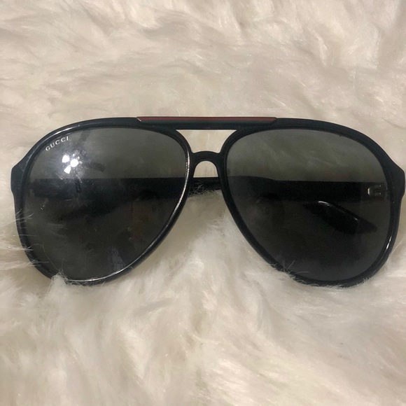 Aviator frame sunglasses in gold-toned metal | GUCCI® SI Gucci Aviator sunglasses